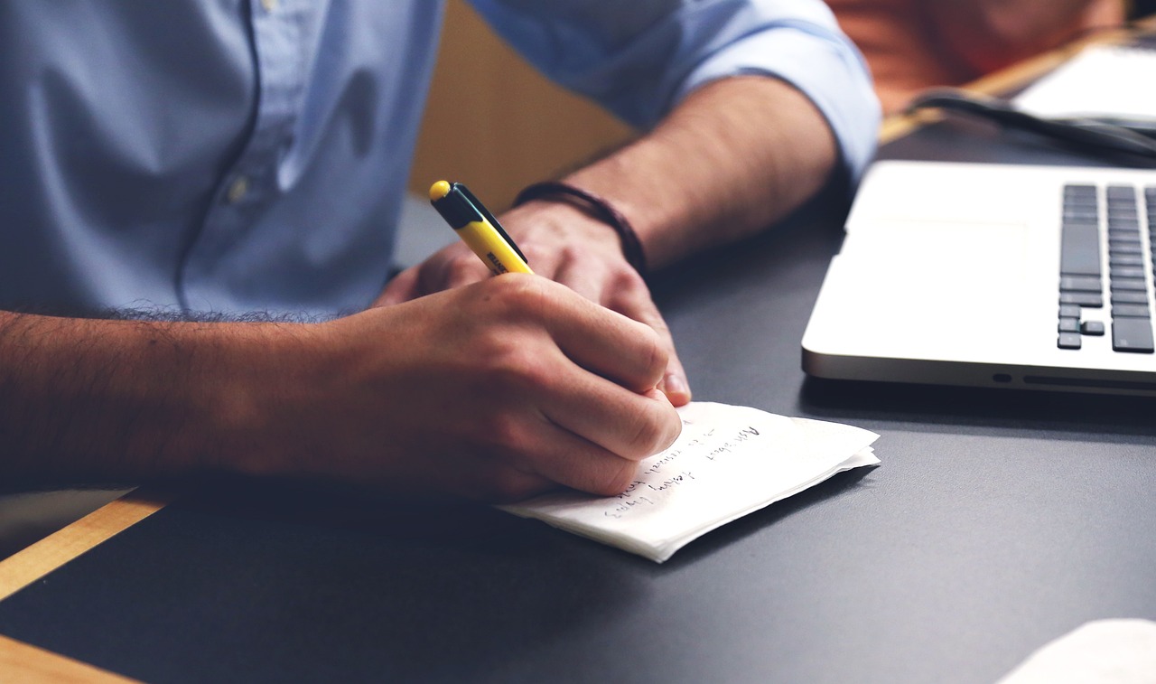Man, write, plan — Awareness and Empowerment Through Viewing Experiences
